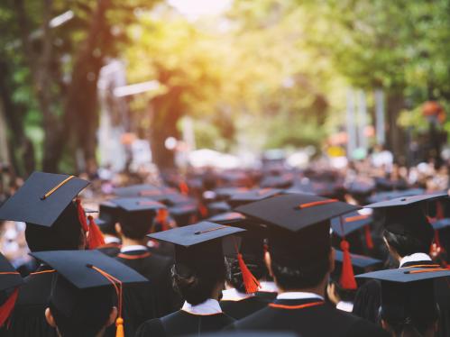 Students in cap/gown
